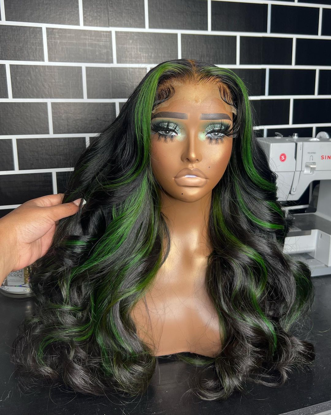 Highlight Ombre Lace Front Wavy Lace Glueless Wig